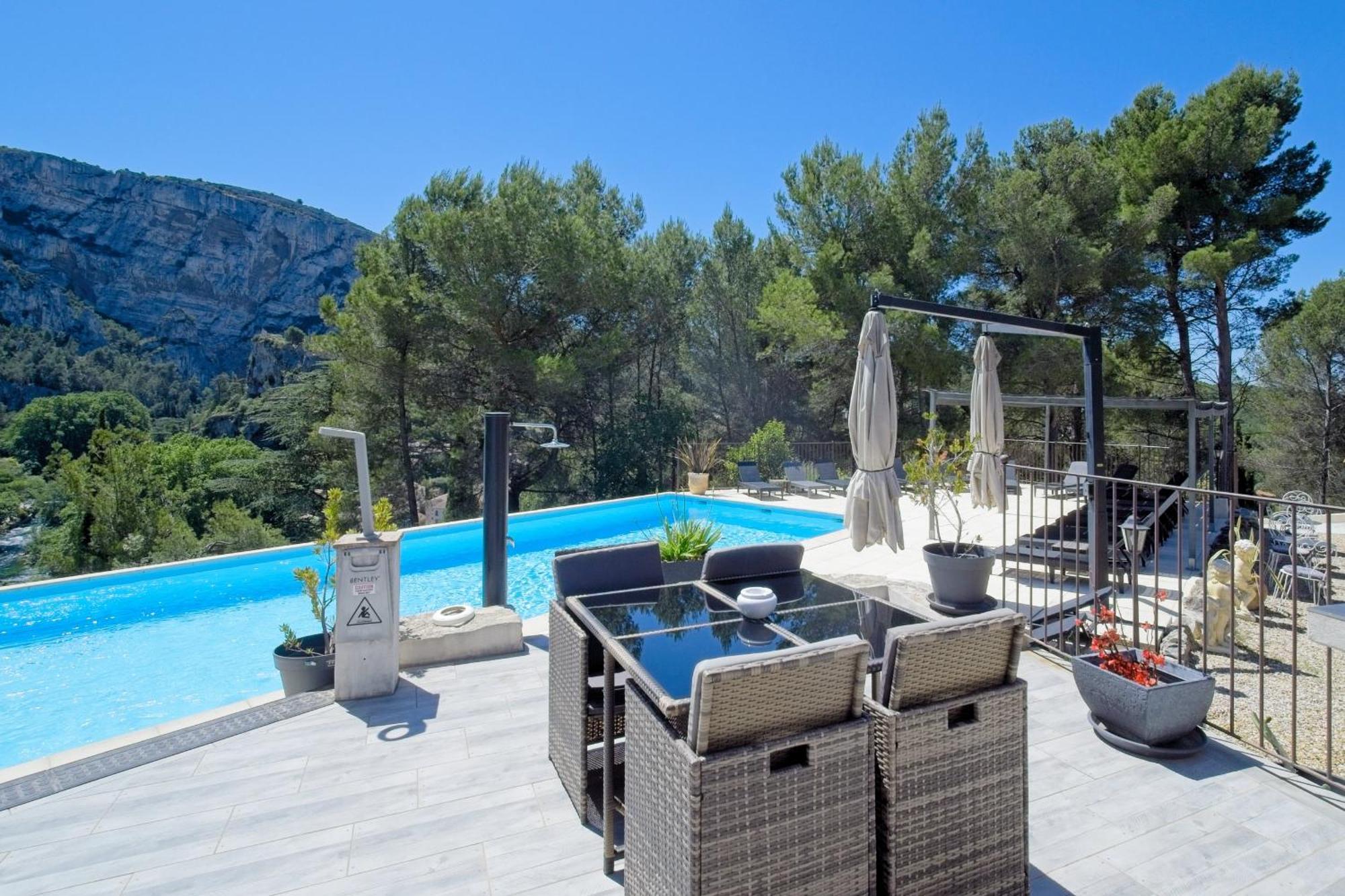 B&B Villa Chante Coucou Fontaine-de-Vaucluse Exterior foto