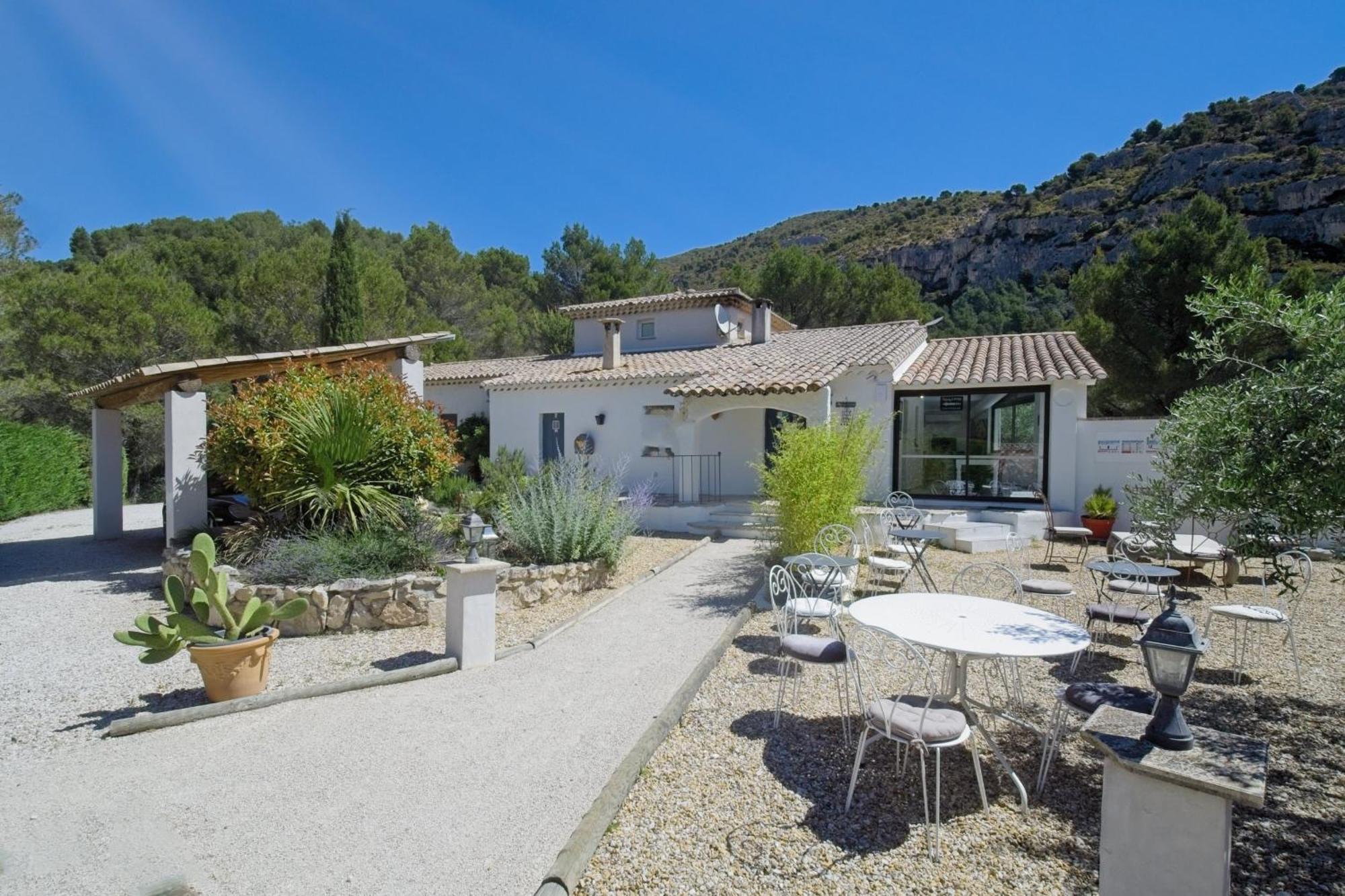 B&B Villa Chante Coucou Fontaine-de-Vaucluse Exterior foto